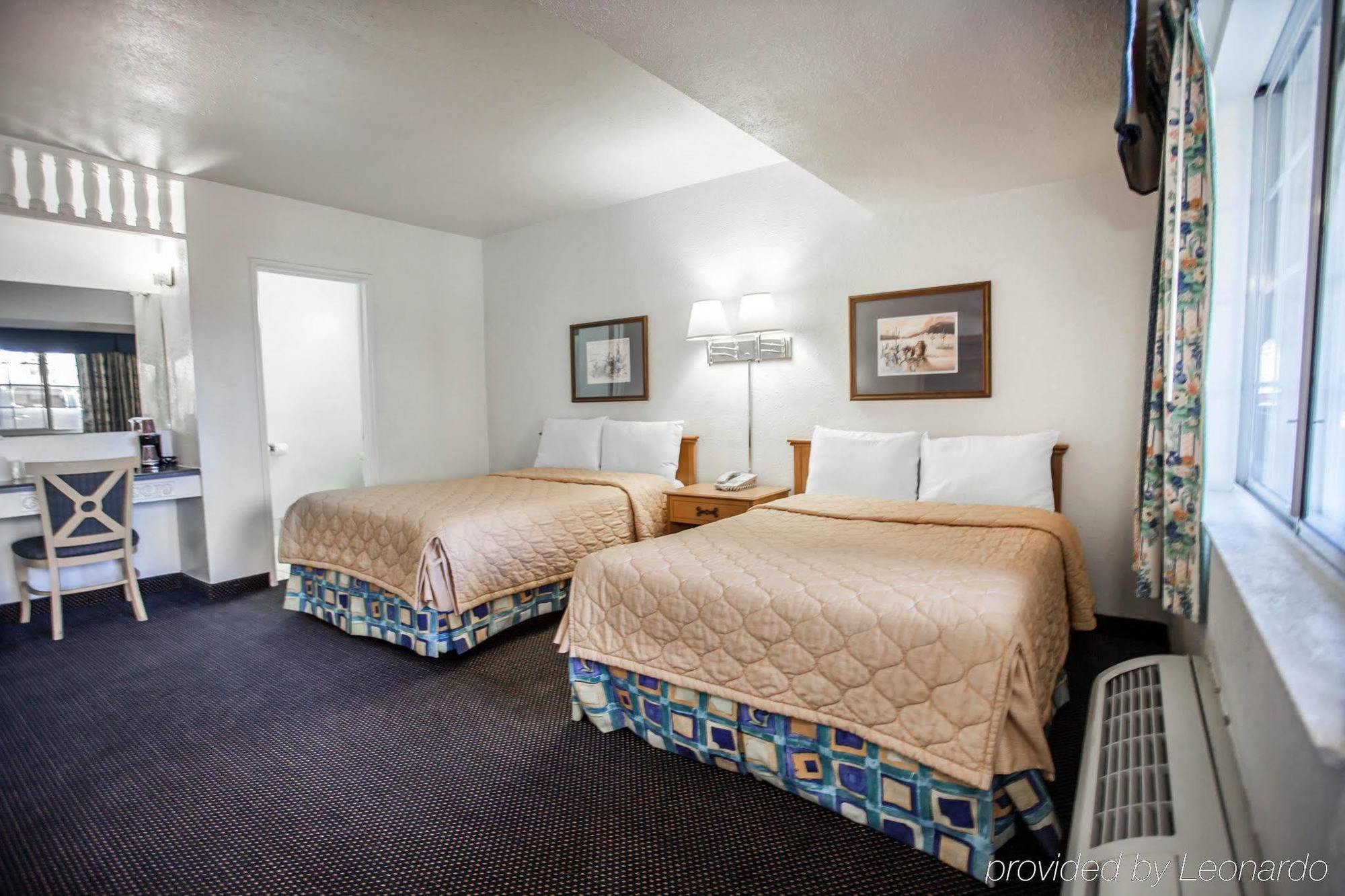 Econo Lodge On Historic Route 66 Barstow Exterior foto